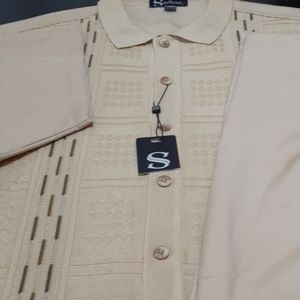 Mens 2 peice casual suit .